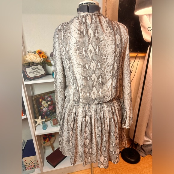 Banana Republic Sheer Snake Skin Print Mini With Tassels Festivals Girlcore Sexy - Picture 8 of 12